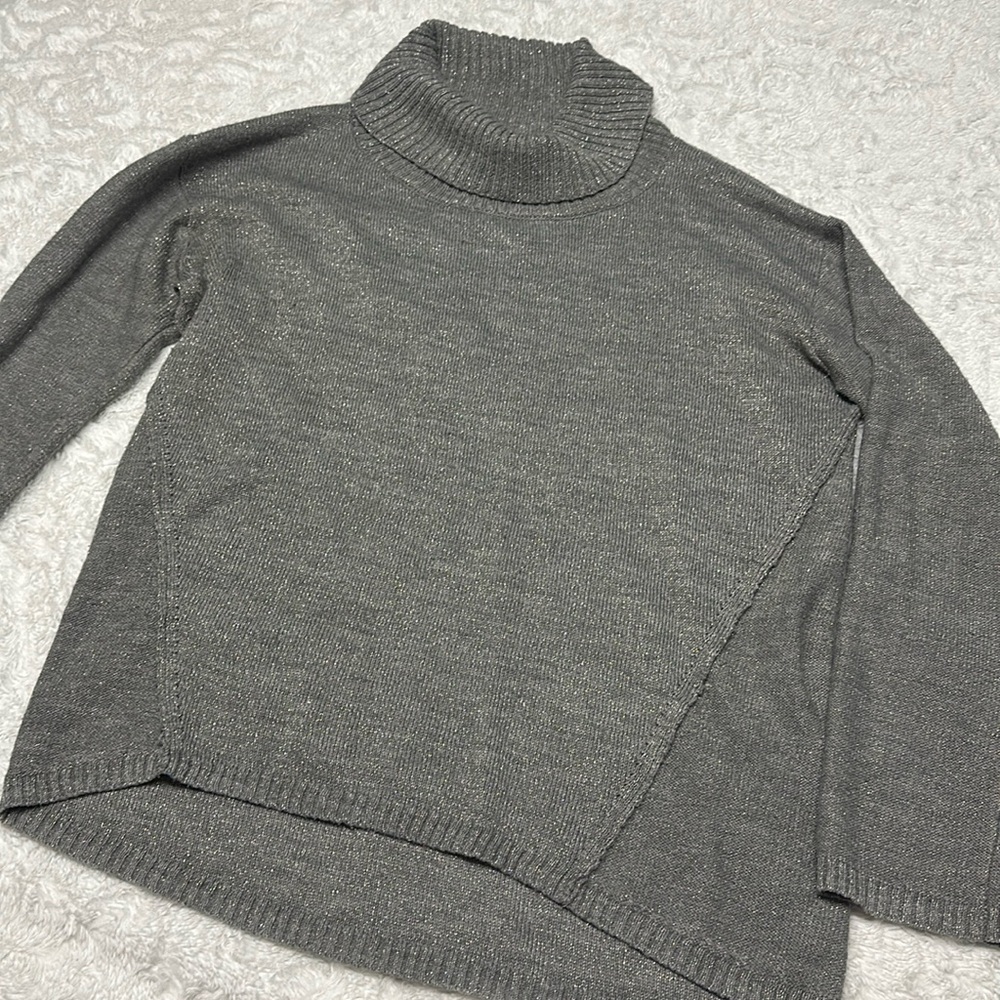 BCX Women’s Sparkly Light Grey Sweater